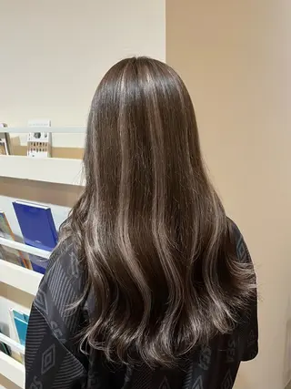 セミロング Uni.所属・ㅤㅤㅤㅤㅤ chikaのヘアスタイル
