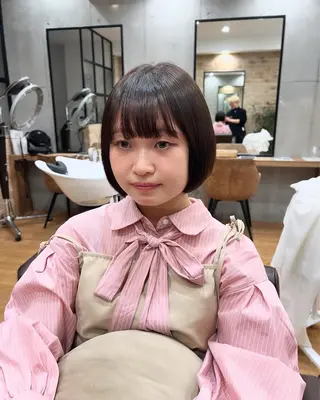 ショート ボブ/レイヤー/ 縮毛矯正/オオバコのヘアスタイル