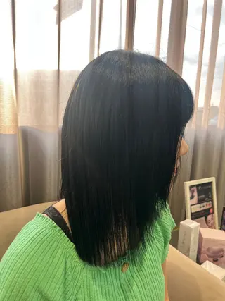 ミディアム 志田 ほんのヘアスタイル