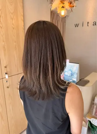 ミディアム カラー 蟹江 聡太✨レイヤーカットのヘアスタイル