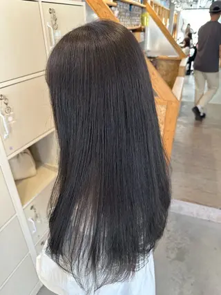 ロング カラー 松本 莉央のヘアスタイル