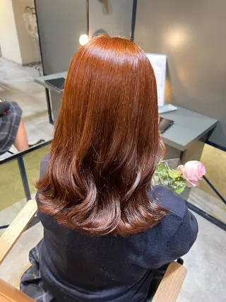 ロング カラー ノイシキ サキのヘアスタイル