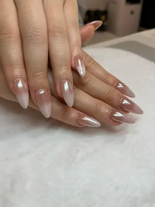 ネイル nail.salon .Reversalのネイルデザイン