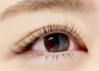 マツエク・マツパ エサージュ新宿店 沙明のマツエク・マツパデザイン