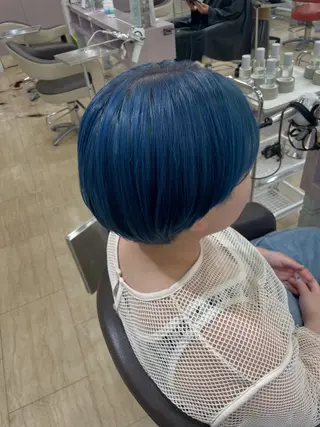 ショート カラー 海野 黎茉のヘアスタイル