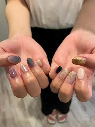 ネイル une／YUKINA 🫧大人nuanceのネイルデザイン