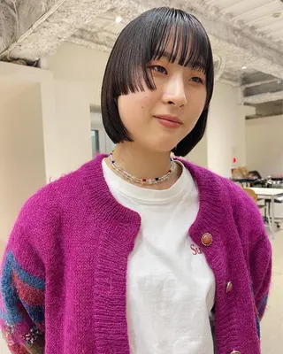 ショート oma 袮次金 鈴香のヘアスタイル
