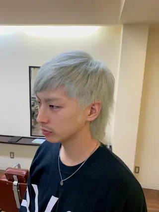 メンズ ヨシミ カズヤのヘアスタイル