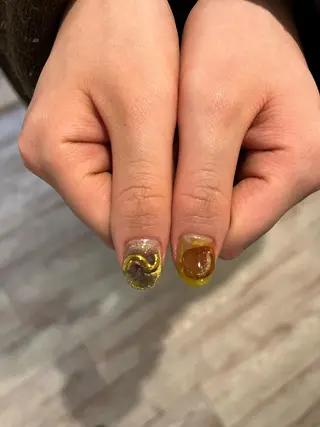 ネイル une／YUKINA 🫧大人nuanceのネイルデザイン