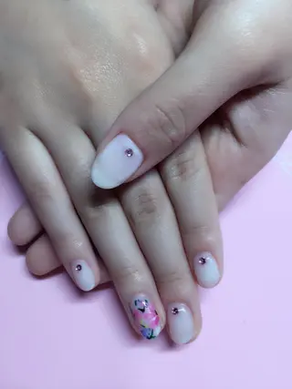 ネイル モナンジュ マツパ・眉毛専門のマツエク・マツパデザイン