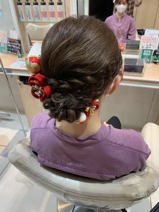 セミロング ヘアアレンジ 宮永 璃沙のヘアスタイル