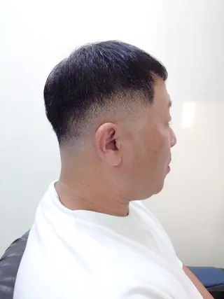 ショート ヘアーサロンカズミ所属・たけと/フェード フェザーパーマのヘアスタイル