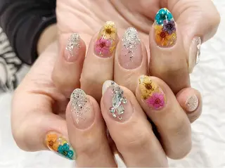 ネイル nailsalon Mirrorのネイルデザイン