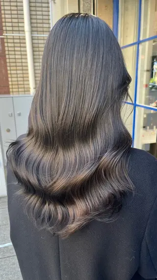 セミロング カラー ✨透明感カラー✨ ✂️kouki✂️のヘアスタイル