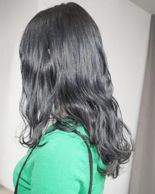 セミロング ハイトーン/レイヤー /ケアブリーチ石川治のヘアスタイル