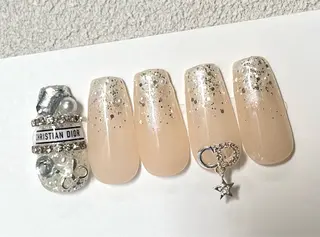 ネイル le'a-レア-【ア イ×ネイル×眉】のネイルデザイン