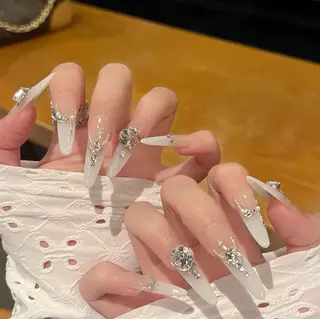 ネイル Miu Miu 🎀 Nailのネイルデザイン