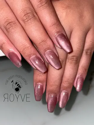 ネイル ROYVE NAIL所属・royvenail ayakaのネイルデザイン