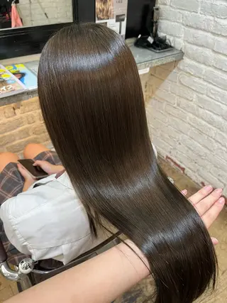 ロング カラー P-cott所属・柳井 遥伽のヘアスタイル