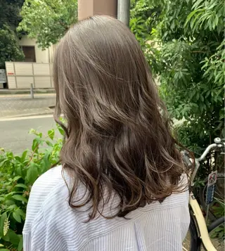 セミロング みゆ/ カラーリスト🎀のヘアスタイル