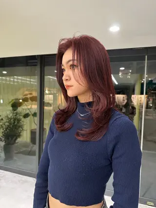 ミディアム M所属・ハイトーン/透け感 カラー🎀真香のヘアスタイル