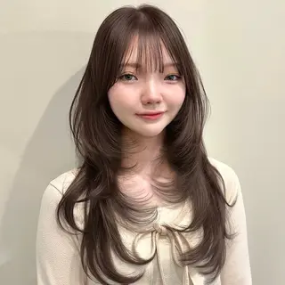 セミロング 🌹ハッシュカット、 レイヤー韓国ヘア🌹のヘアスタイル