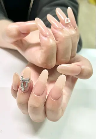 ネイル コウ ヨウのネイルデザイン