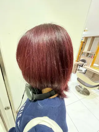 ミディアム 長尾菜々美🐰 ／ハイトーンカラーのヘアスタイル