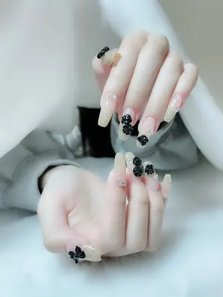 ネイル Amina nail salonのネイルデザイン