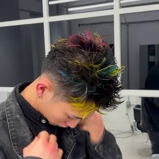 ショート メンズバレイヤージュ 🔥メンズカット🔥のヘアスタイル