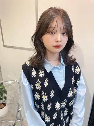 ミディアム ill.所属・ill［イル］大須 ダブルカラー髪質改善のヘアスタイル