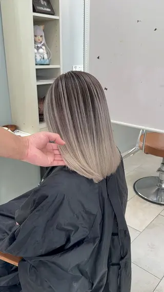 ミディアム Maison所属・Maison 加部のヘアスタイル