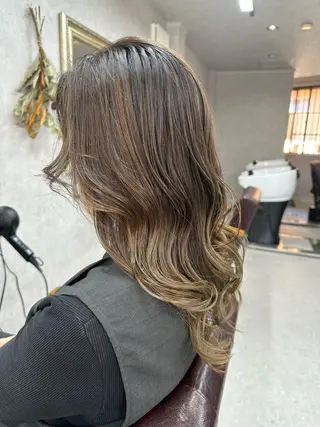 ロング カラー Lien 深井店のヘアスタイル