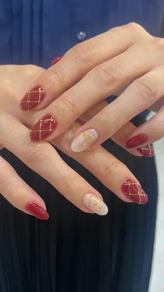 ネイル pool Yuzu🌷のネイルデザイン