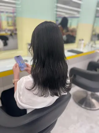 セミロング カラー ヘアアレンジ ☁️縮毛矯正✖️ 透明感☁️りくのヘアスタイル