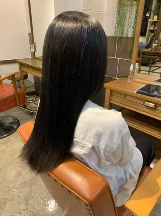 ロング カラー 岡田 匡史のヘアスタイル