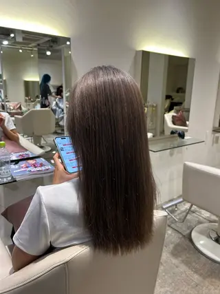 ロング カラー キクチ ホナミのヘアスタイル
