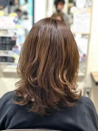 ミディアム 五十嵐ゆり 美髪カラー　武蔵小杉のヘアスタイル