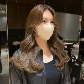 ロング カラー レイヤー/顔周り /透明感🩶高橋大のヘアスタイル