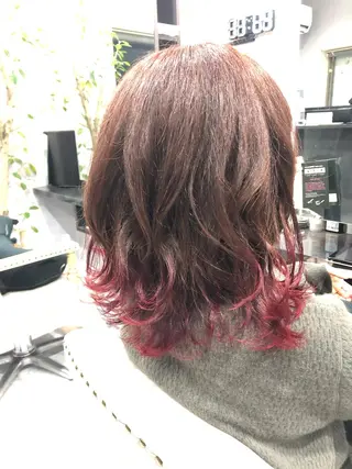 ミディアム カラー FAVORE 【ファヴォーレ】のヘアスタイル