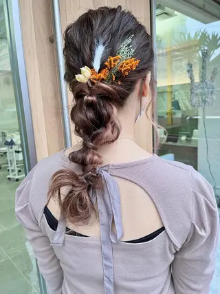 ロング カラー ヘアアレンジ 💫お呼ばれヘア💫 髪質改善✨トモエ市川のヘアスタイル