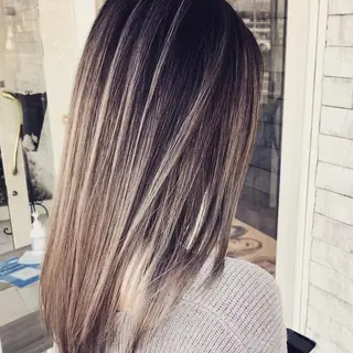 セミロング カラー 宍戸 海斗のヘアスタイル