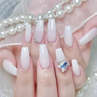 ネイル Hanya 🌈のネイルデザイン