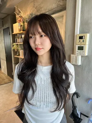 ロング 心斎橋ヘアカラー ブリーチmarinaのヘアスタイル