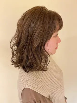 ミディアム カラー コマツリサ ROCCO eastのヘアスタイル