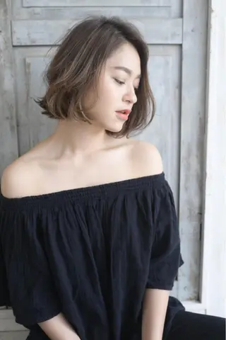 ミディアム KAMIGAMI所属・KAMIGAMI SAKAEのヘアスタイル