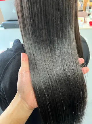 ロング 目を惹く艶髪/髪質 改善カラー🤎ぐっちのヘアスタイル