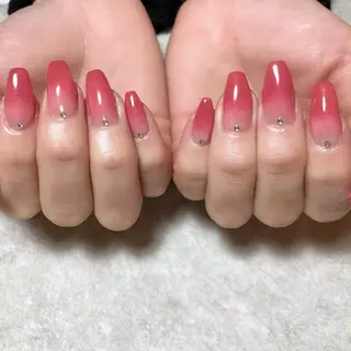 ネイル total salon fu-a'[フーア]所属・佐藤 芽衣のネイルデザイン