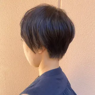 ショート 丸岡 美穂のヘアスタイル