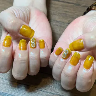 ネイル HENRIETTA NAILSALONのネイルデザイン